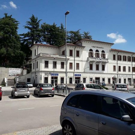 La Tenuta Di Bacco Hotell Colleferro Exteriör bild