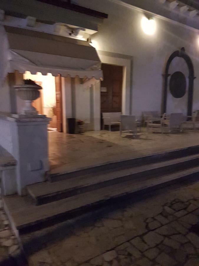 La Tenuta Di Bacco Hotell Colleferro Exteriör bild